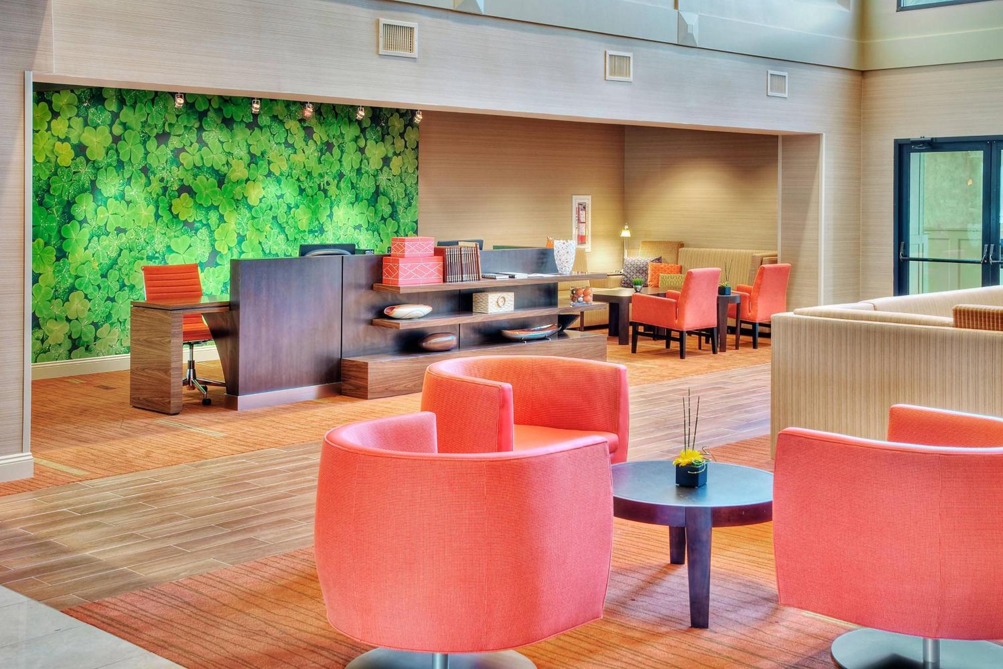 Courtyard By Marriott Erie Ambassador Conference Center Hotel Ngoại thất bức ảnh