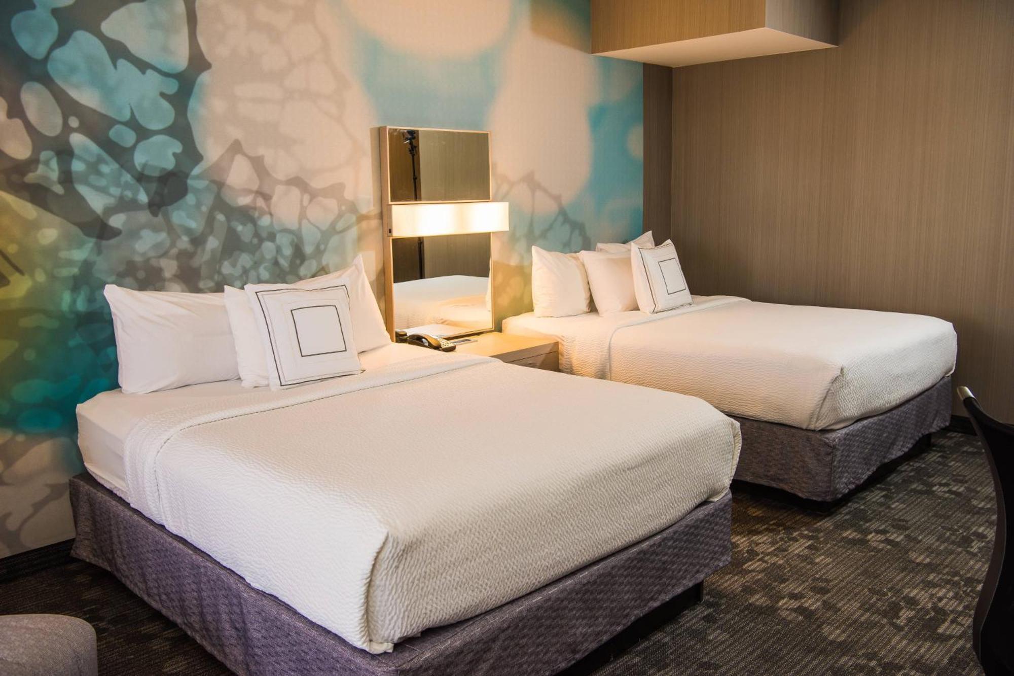 Courtyard By Marriott Erie Ambassador Conference Center Hotel Ngoại thất bức ảnh